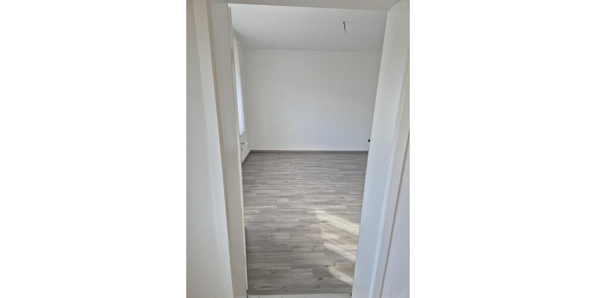 Geräumige 3 Zimmer Wohnung im 1. OG 3 zimmer