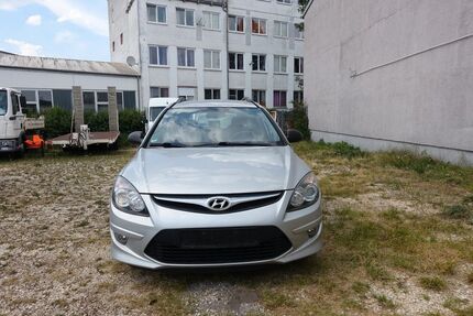 Hyundai i30 127.000 km 2.590 &euro; Neu-Ulm 89231
