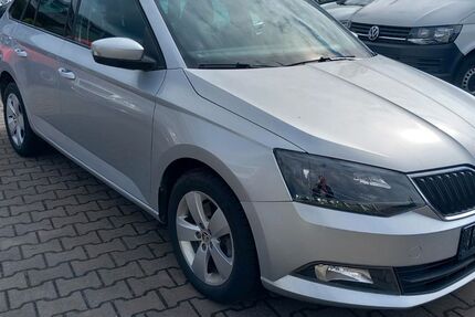 Skoda Fabia 60.167 km 11.700 &euro; Berlin 12057