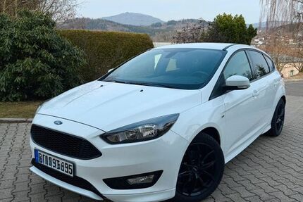 Ford Focus 89.800 km 9.800 &euro; Zwiesel 94227