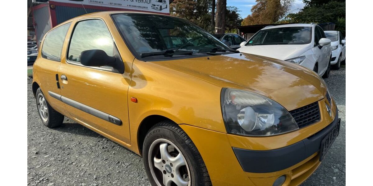 Renault Clio 52.155 km 1.999 € Chemnitz 09125