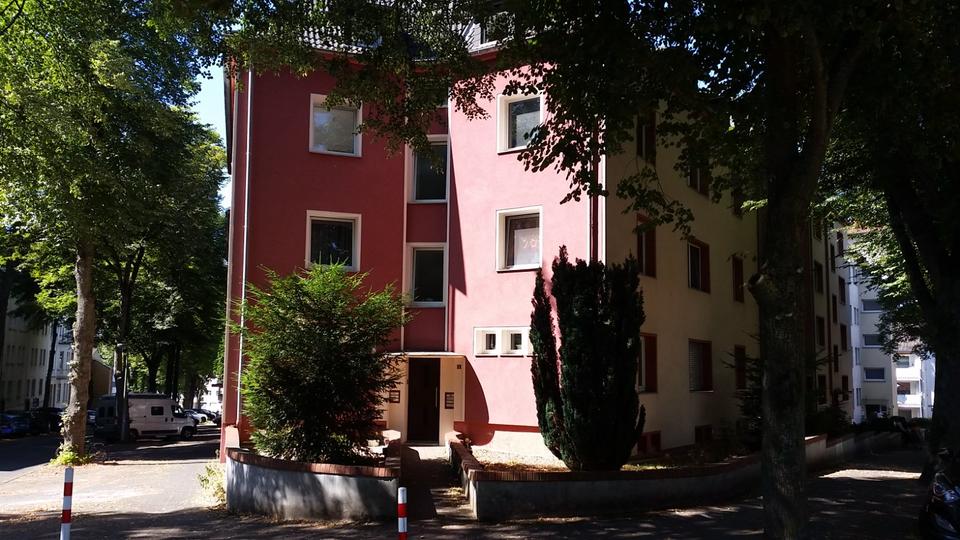 Dachgeschoßwohnung Mülheim an der Ruhr - 2.5 Zimmer, 70 m&sup2;, 700&euro; | Angebot:24866132