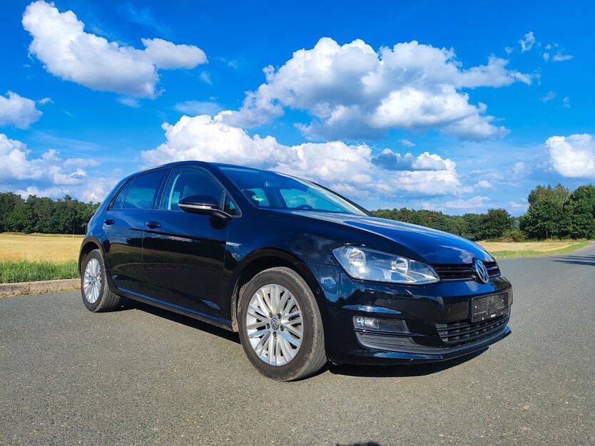 VW Golf 162.047 km 8.350 € St. Gangloff 07629