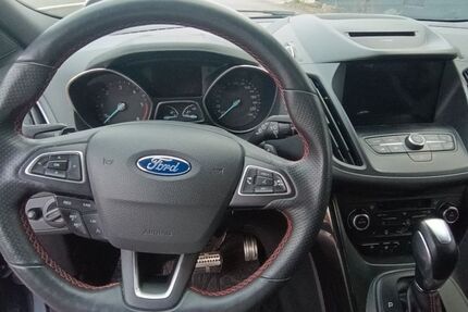 Ford Kuga 143.000 km 17.490 &euro; Vohburg an Der Donau 85088