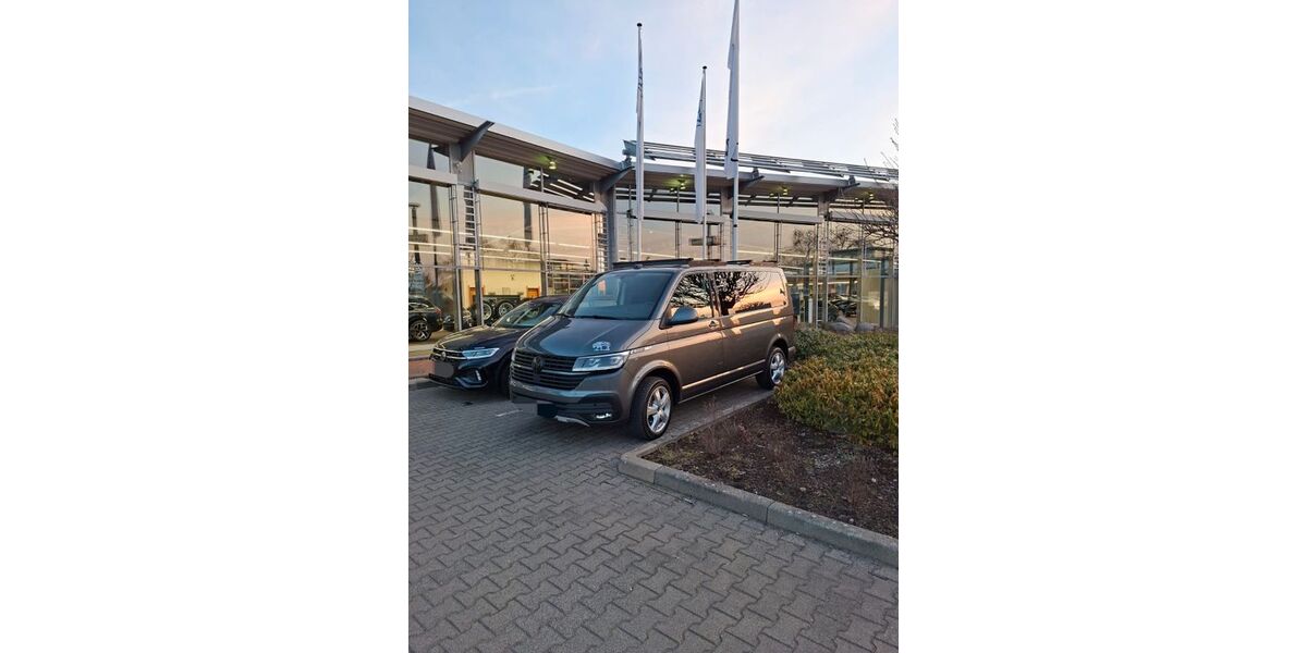 VW T6 Caravelle 9.300 km 61.000 &euro; Tangerhütte OT Grieben 39517