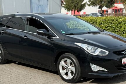 Hyundai i40 145.186 km 7.990 &euro; Alsdorf 52477