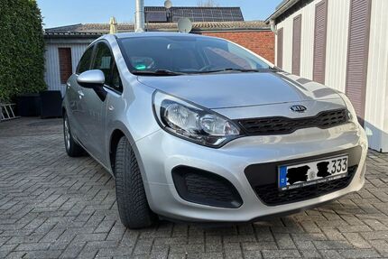Kia Rio 89.000 km 4.950 &euro; Nettetal 41334