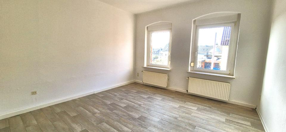 Etagenwohnung Sangerhausen - 1 Zimmer, 43 m&sup2;, 230&euro; | Angebot:26260689