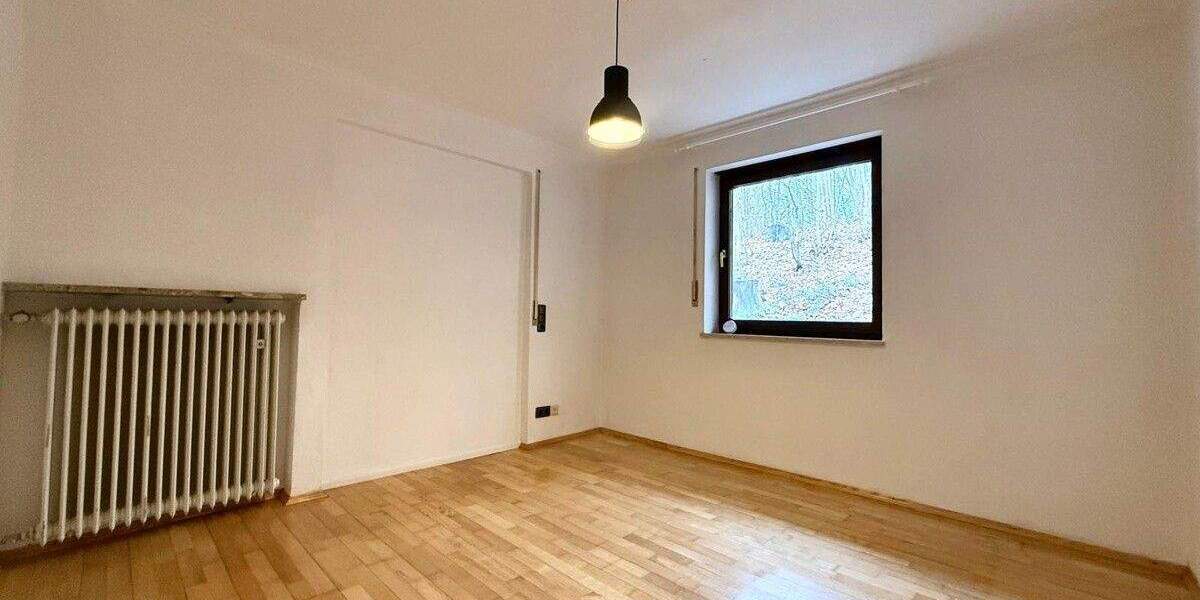 Einfamilienhaus Teublitz - 7 Zimmer, 163 m&sup2;, 1.250&euro; | Angebot:25051698