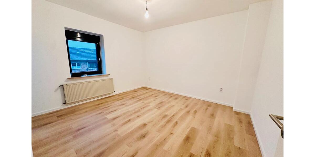 Dachgeschoßwohnung Eschweiler - 2 Zimmer, 68 m&sup2;, 715&euro; | Angebot:26378946