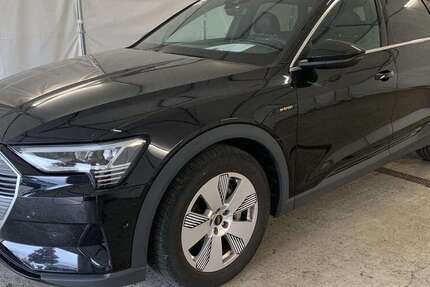 Audi e-tron 76.577 km 27.790 &euro; Herges-Hallenberg 98587