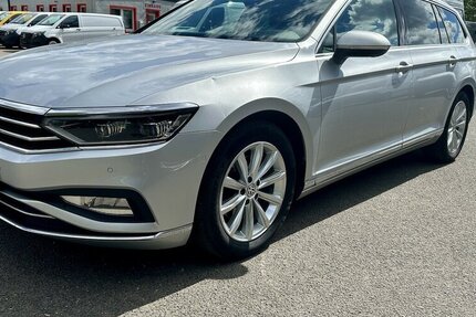 VW Passat Variant Elegance AHK Headup Ergo Aktiv Sitz 171.736 km 15.946 &euro; Mainz 55122