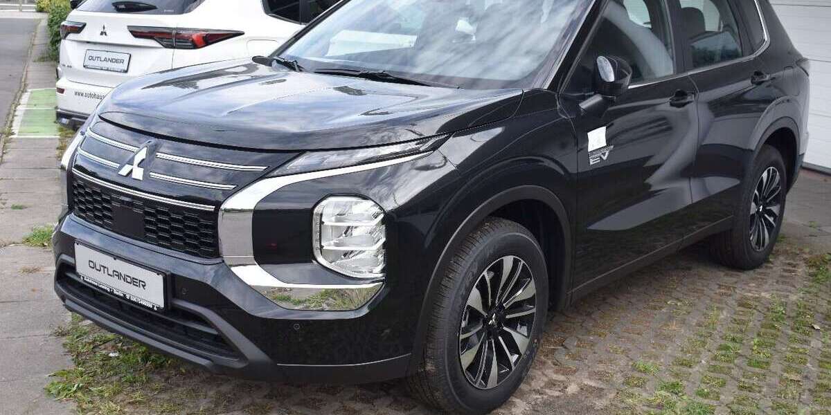 Mitsubishi Outlander 2.100 km 44.940 &euro; Berlin 12683