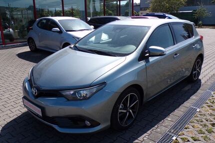 Toyota Auris 118.377 km 10.990 &euro; Suhl 98529