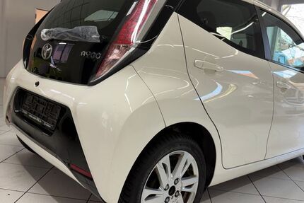 Toyota Aygo (X) 95.800 km 6.699 &euro; NEU ISENBURG 63263