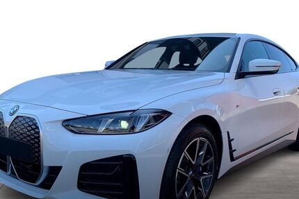 BMW i4 1.100 km 49.190 € Korbach 34497