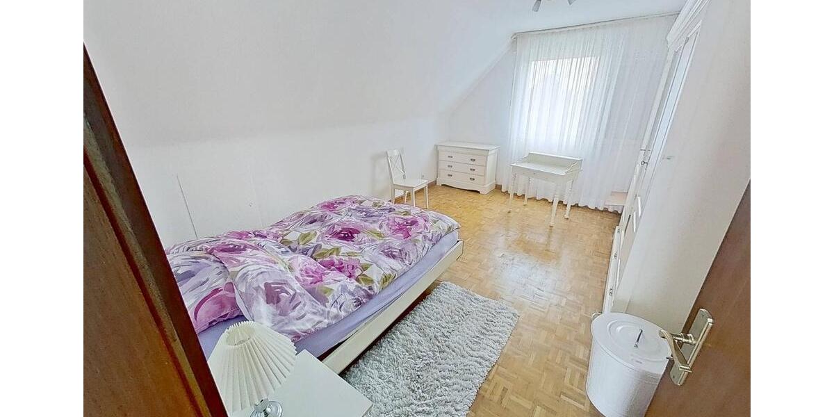 Einfamilienhaus Oberhausen Schmachtendorf - 6 Zimmer, 140 m&sup2;, 1.600&euro; | Angebot:26675178