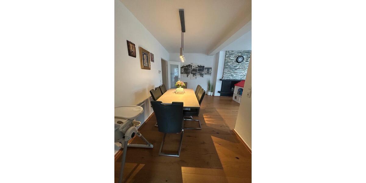 Etagenwohnung Siegen - 3 Zimmer, 100 m&sup2;, 1.230&euro; | Angebot:26413924
