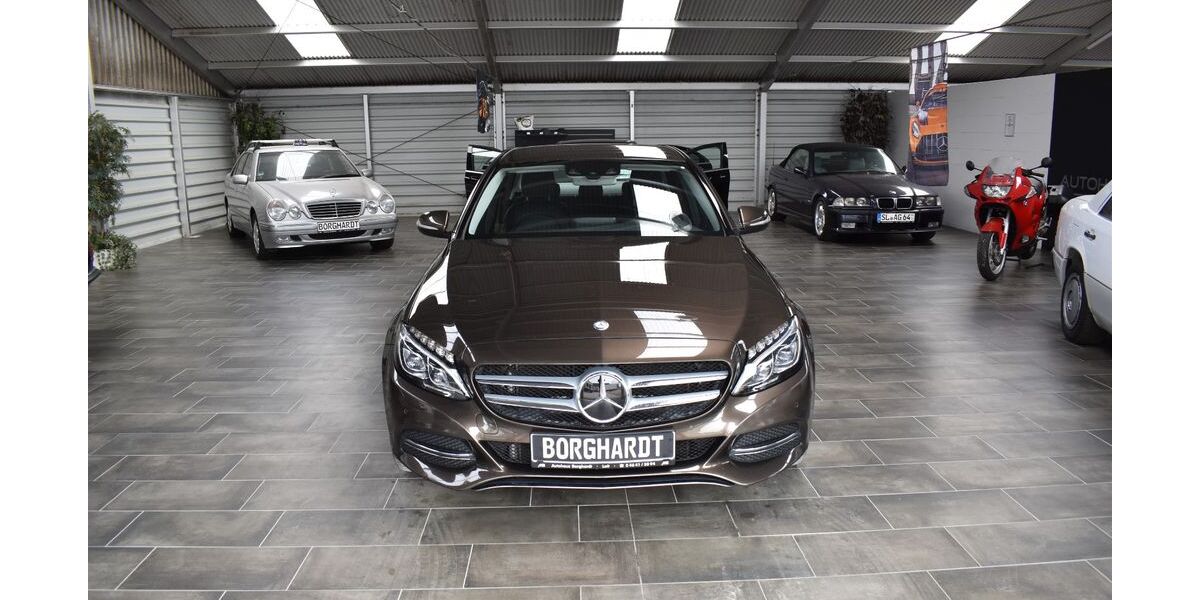 Mercedes-Benz C 220 110.000 km 16.490 &euro; Loit 24888