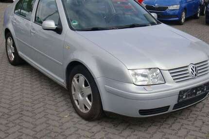 VW Bora 180.000 km 1.595 € Braunschweig 38110