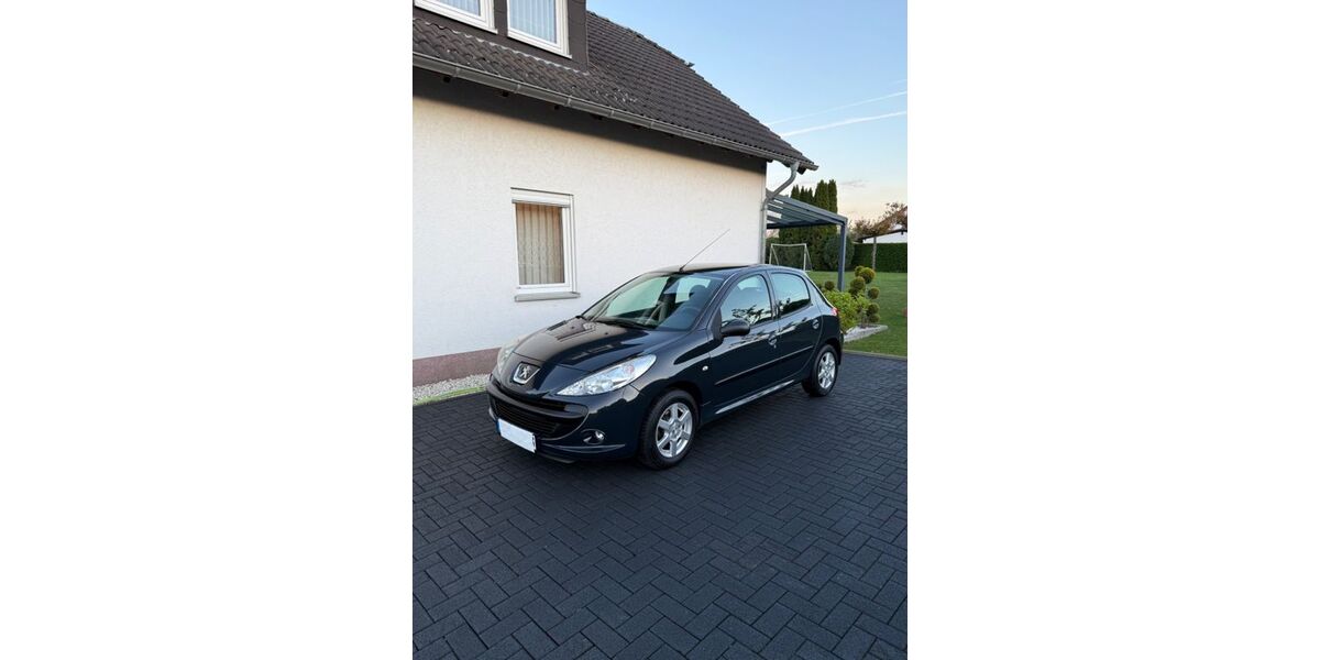 Peugeot 206 109.716 km 3.750 &euro; Siegburg 53721