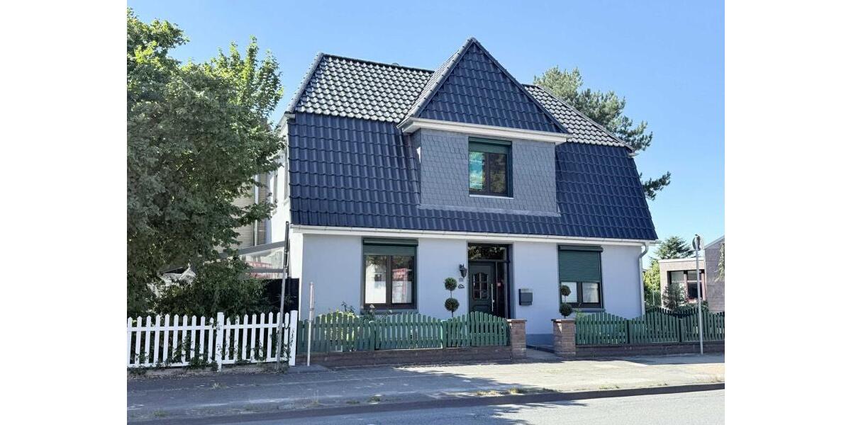 Doppelhaushälfte Achim - 5 Zimmer, 155 m&sup2;, 1.700&euro; | Angebot:26269279