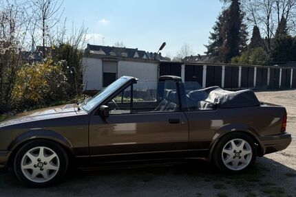 Ford Escort 90.422 km 5.900 &euro; Viersen 41747