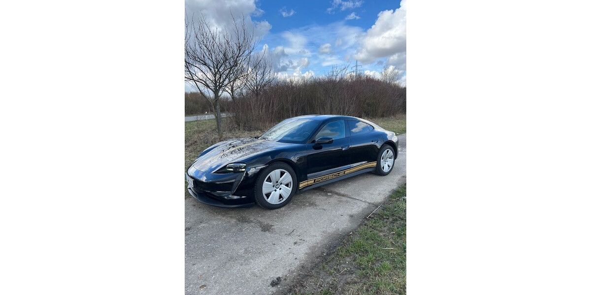 Porsche Taycan 18.000 km 71.911 &euro; Ingolstadt 85053