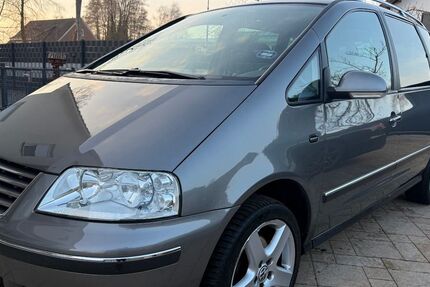 VW Sharan 162.894 km 7.450 &euro; Versmold 33775