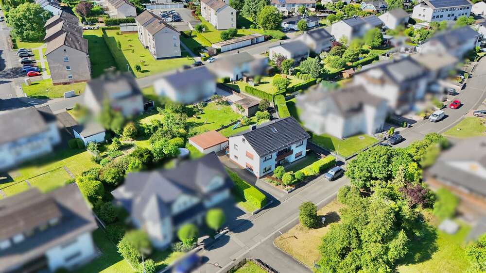 Einfamilienhaus mit ELW in Herborn OT mit Garten, Terrasse und Garage - Einfamilienhaus Herborn | Angebot:27332775