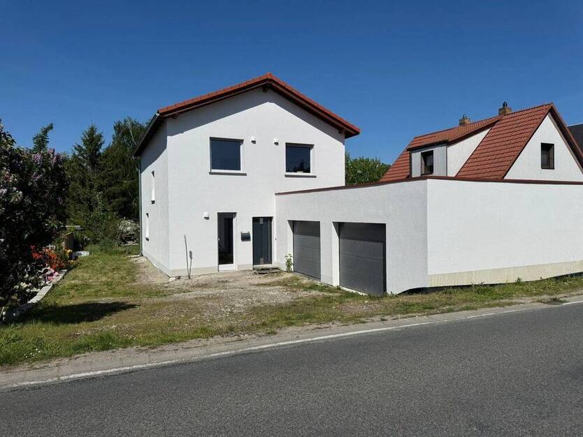 Neu gebautes Einfamilienwohnhaus im beliebten Tourismusgebiet der sächsischen Weinstraße des Elbtales