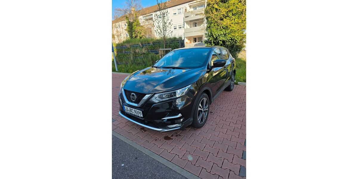 Nissan Qashqai 79.200 km 17.900 &euro; Lörrach 79540