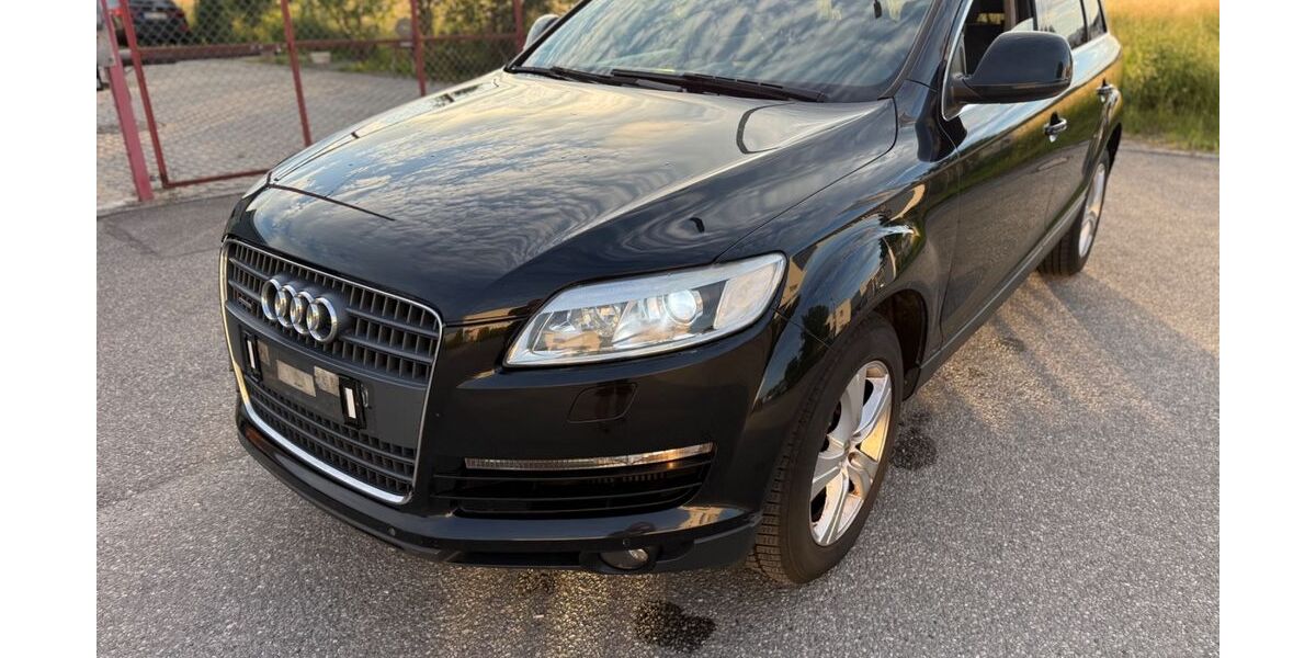 Audi Q7 327.766 km 5.800 &euro; Ergolding 84030