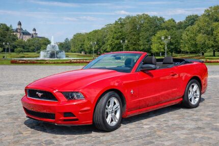 Ford Mustang 239.000 km 11.500 &euro; Oelsnitz 08606