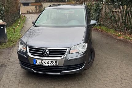 VW Touran 200.000 km 3.100 &euro; Leipzig 04249
