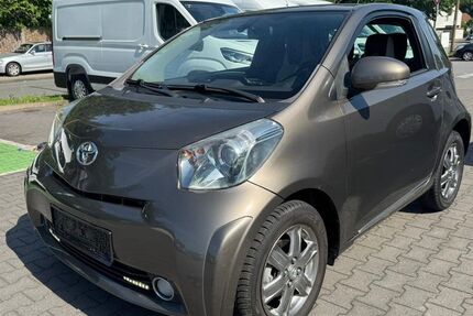 Toyota IQ 82.000 km 5.290 &euro; Bottrop 46238