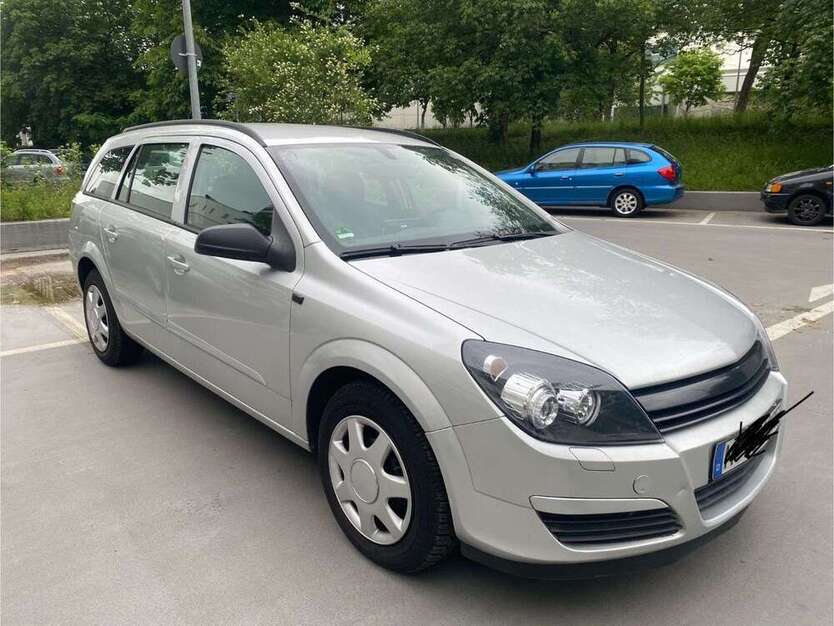 Opel Astra 170.000 km 1.300 € München 80809