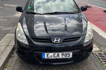 Hyundai i20 103.000 km 2.800 &euro; Essen 45130