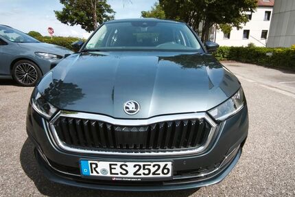 Skoda Octavia 77.000 km 21.700 &euro; Obertraubling 93083