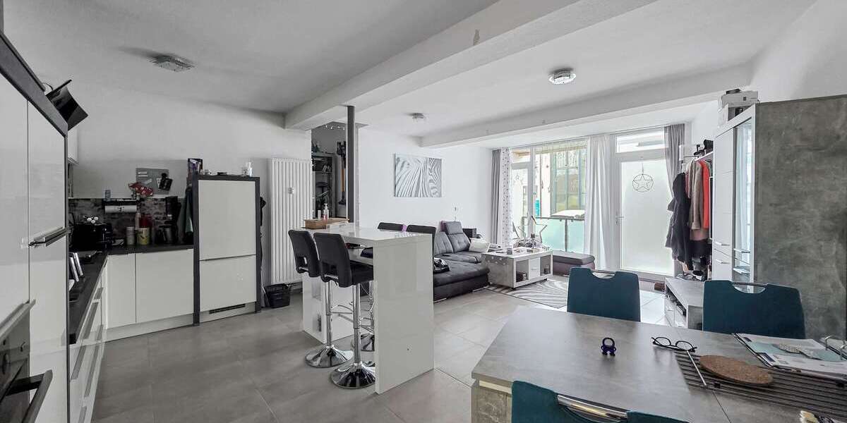 Etagenwohnung Neu-Anspach Anspach - 3 Zimmer, 123 m&sup2;, 1.290&euro; | Angebot:25127374