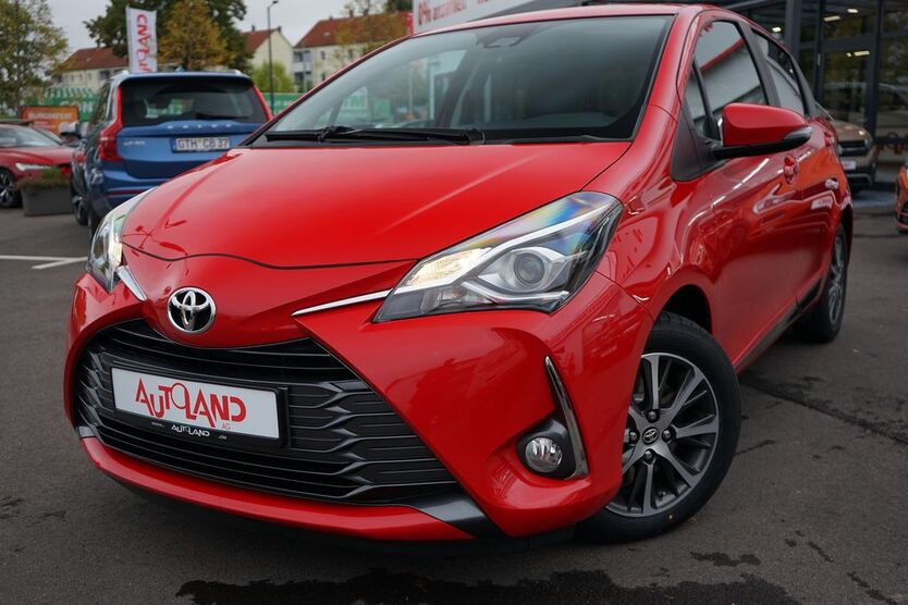 Toyota Yaris 56.453 km 16.990 € Gotha 99867