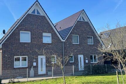 Haus Edewecht - 4 Zimmer, 119 m&sup2;, 1.250&euro; | Angebot:25325984