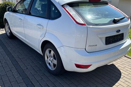 Ford Focus 184.827 km 2.200 &euro; Herborn 35745