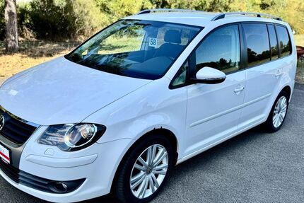VW Touran 112.000 km 9.690 € Erfurt 99095