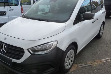 Mercedes-Benz Citan 166.943 km 13.990 € Fürth 90768