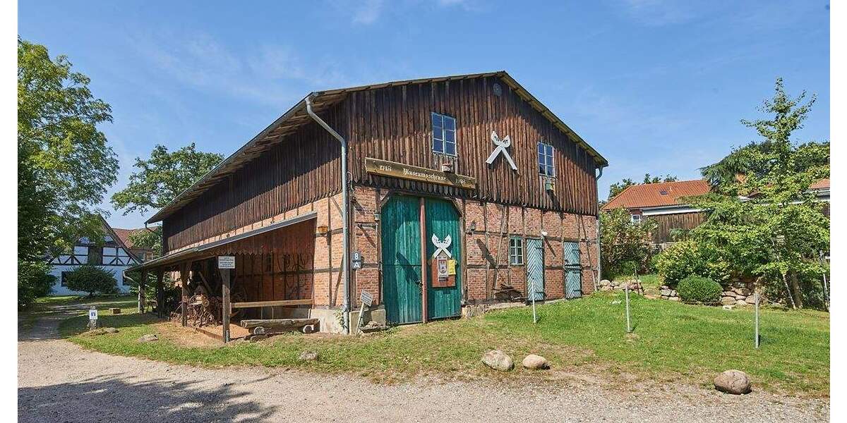 Eine echte Rarität - Vielseitig nutzbares Grundstück im Herzen der Gemeinde zimmer