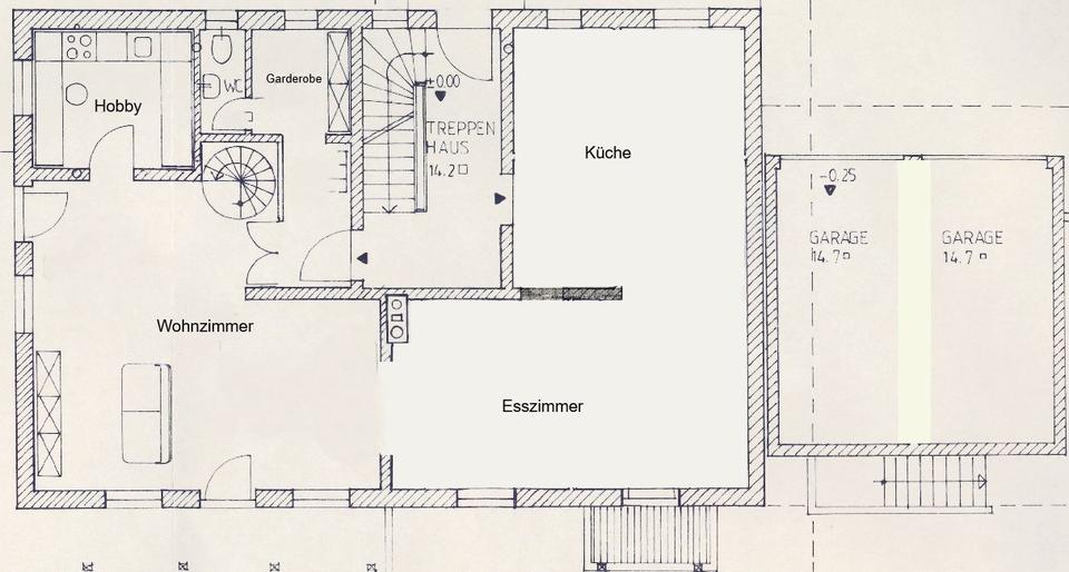 Etagenwohnung Tann - 8 Zimmer, 170 m&sup2;, 1.250&euro; | Angebot:26407154