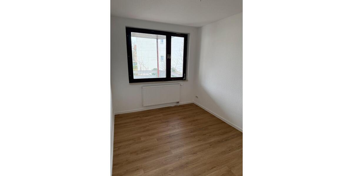 Etagenwohnung Oldenburg Ziegelhof - 4 Zimmer, 90 m&sup2;, 1.200&euro; | Angebot:25455571