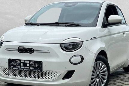 Fiat 500e 4.500 km 24.190 &euro; Regensburg 93059