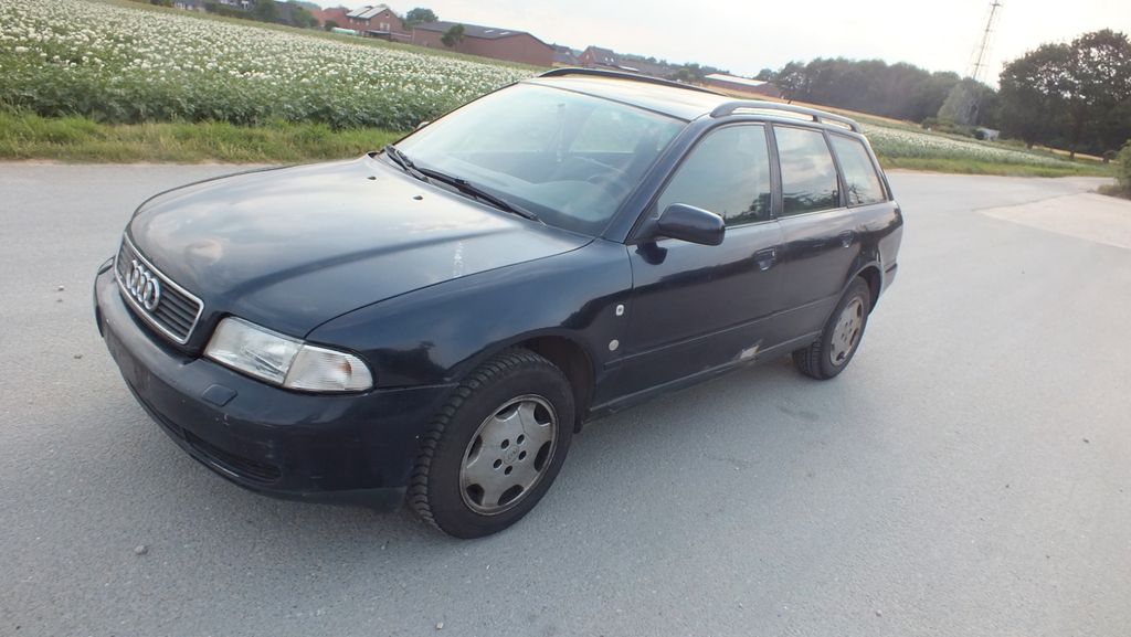 Audi A4 258.000 km 2.500 &euro; Krefeld 47798